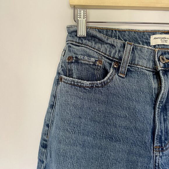 Abercrombie & Fitch medium wash the baggy low rise women's size 25 curve love - Picture 2 of 9